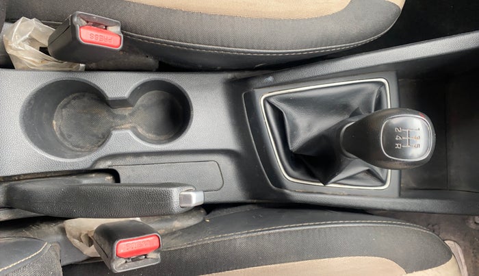 2020 Hyundai Elite i20 MAGNA PLUS 1.2, Petrol, Manual, 61,932 km, Gear Lever