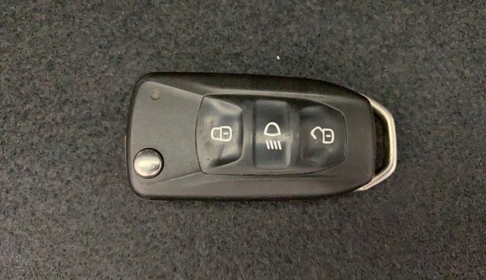 2020 Tata Tiago XZA PLUS PETROL, Petrol, Automatic, 19,306 km, Key Close Up