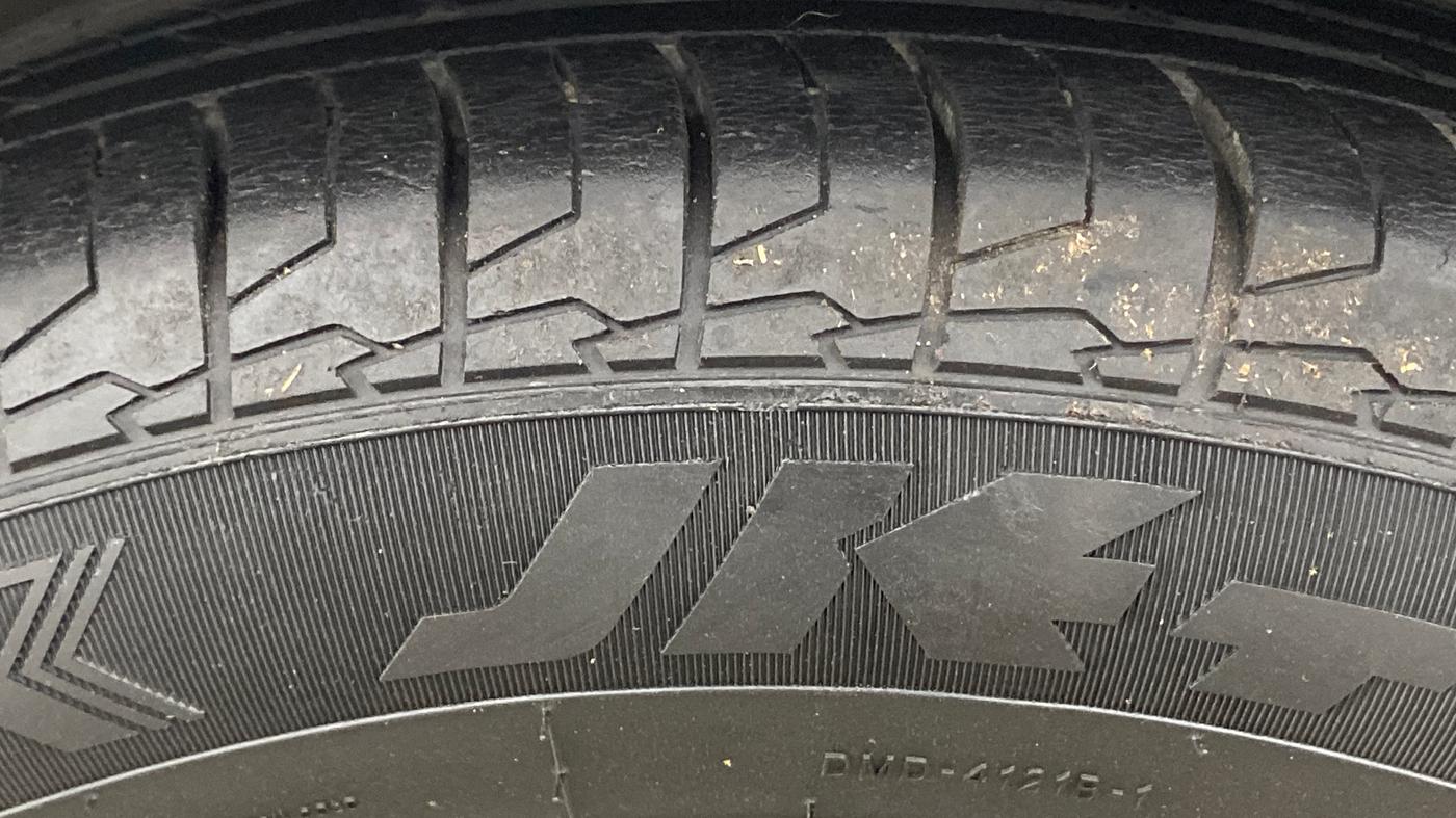 2021 KIA SELTOS HTX 1.5 PETROL, Petrol, Manual, 35,427 km, Left Front Tyre Tread