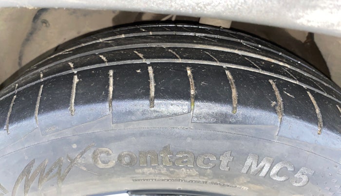 2019 MG HECTOR SHARP 2.0 DIESEL, Diesel, Manual, 69,923 km, Left Front Tyre Tread