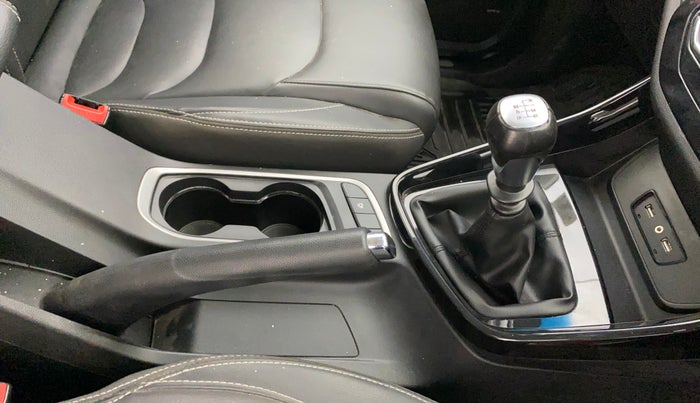 2019 MG HECTOR SHARP 2.0 DIESEL, Diesel, Manual, 69,923 km, Gear Lever