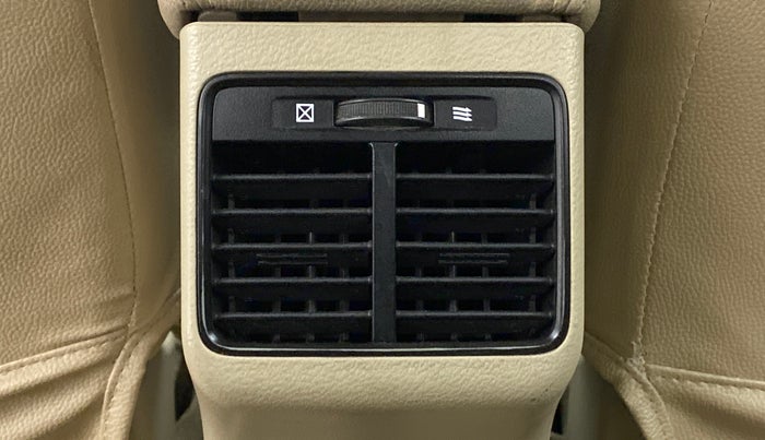 2016 Maruti Ciaz VXI PLUS, Petrol, Manual, 63,916 km, Rear AC Vents
