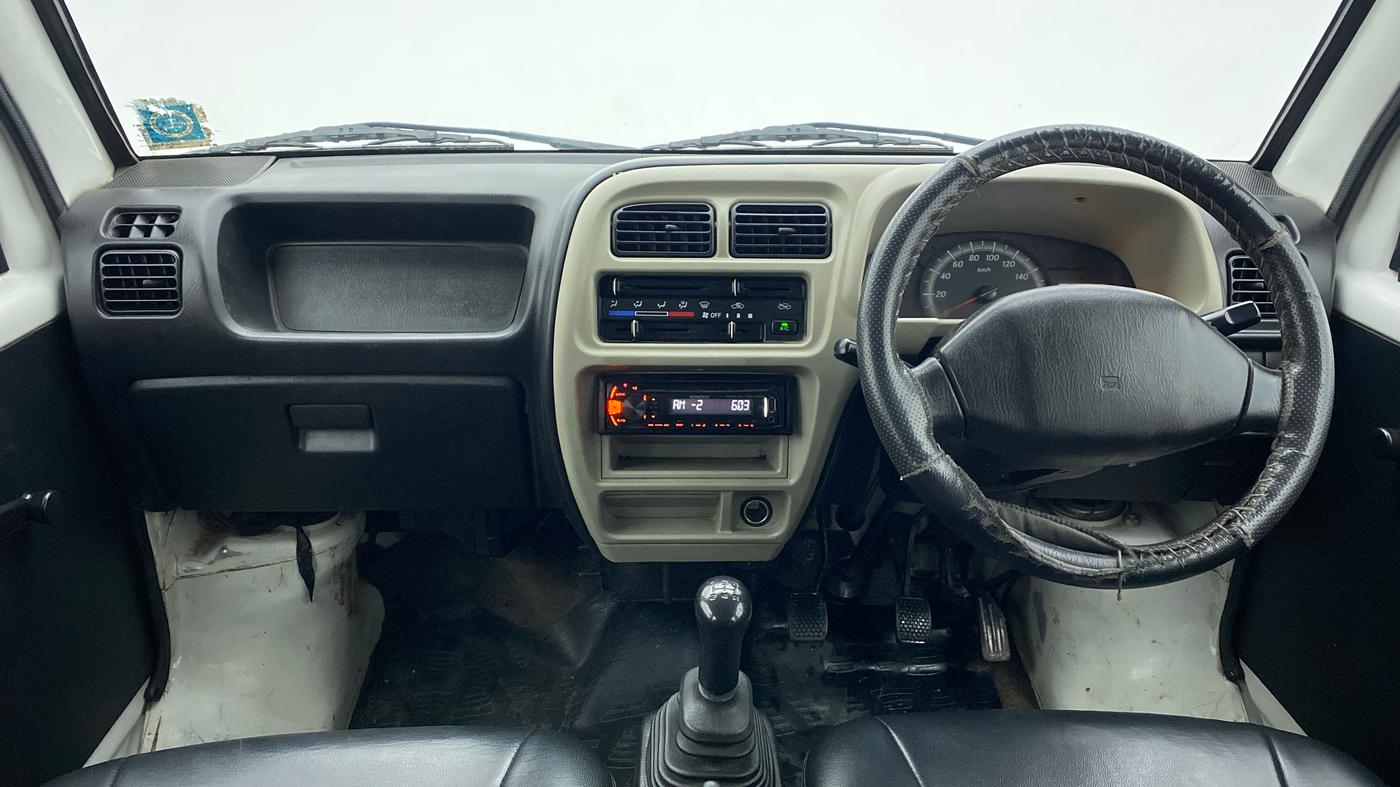 2018 Maruti Eeco 5 STR WITH A/C+HTR, CNG, Manual, 57,011 km, Dashboard