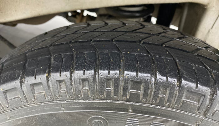 2018 Maruti Eeco 5 STR WITH A/C+HTR, CNG, Manual, 57,011 km, Left Rear Tyre Tread