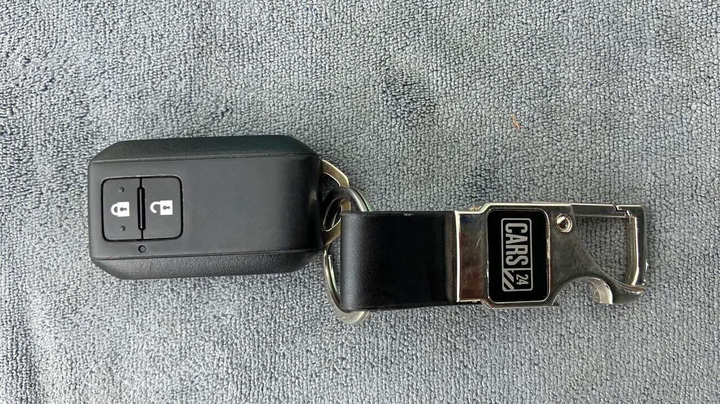 2019 Maruti Ertiga ZXI SHVS, Petrol, Manual, 7,355 km, Key Close Up
