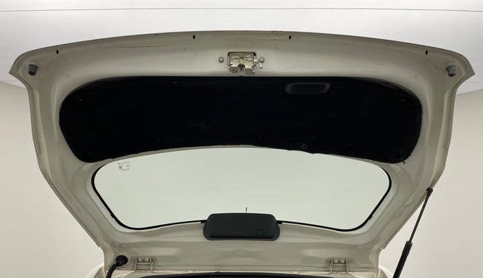 2011 Toyota Etios Liva G, Petrol, Manual, 97,269 km, Boot Door Open