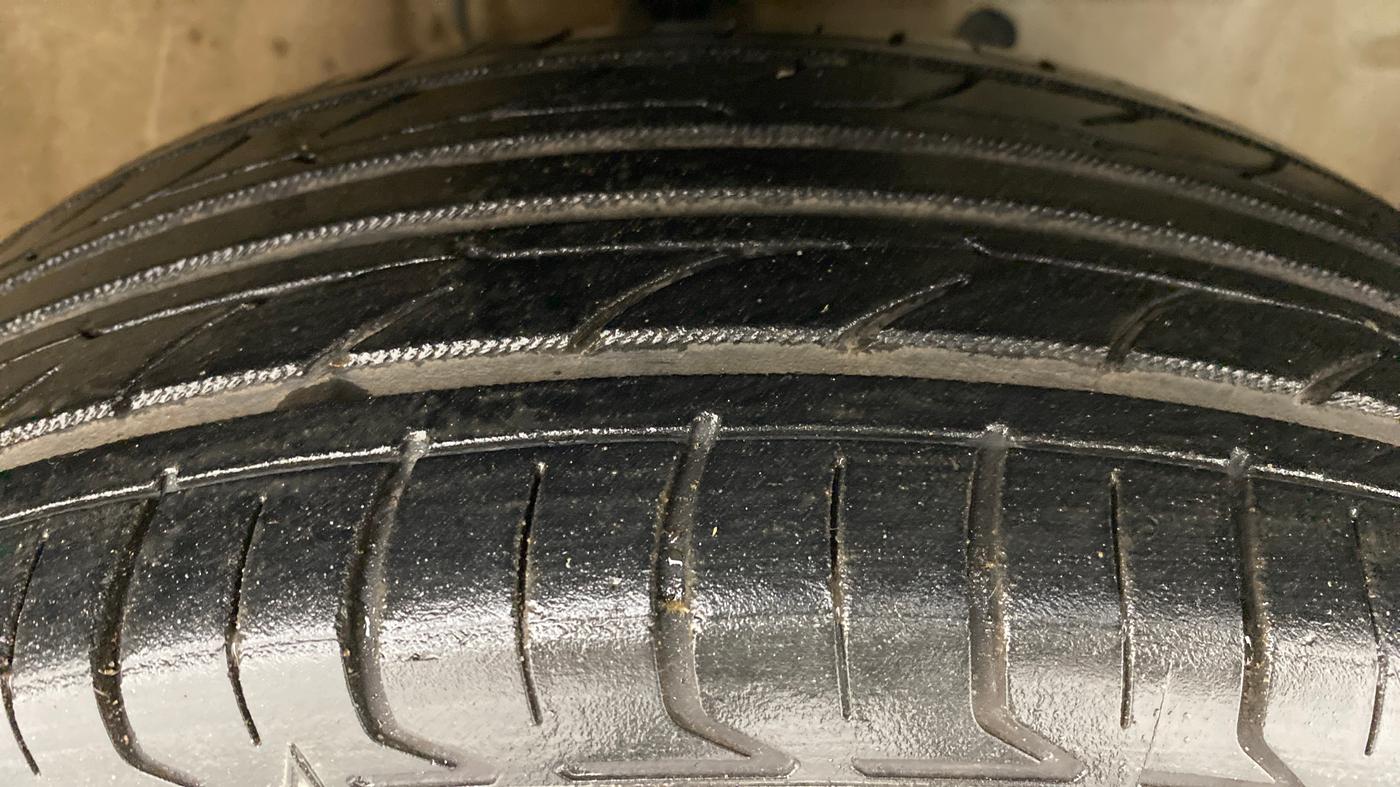 2011 Toyota Etios Liva G, Petrol, Manual, 97,269 km, Right Front Tyre Tread