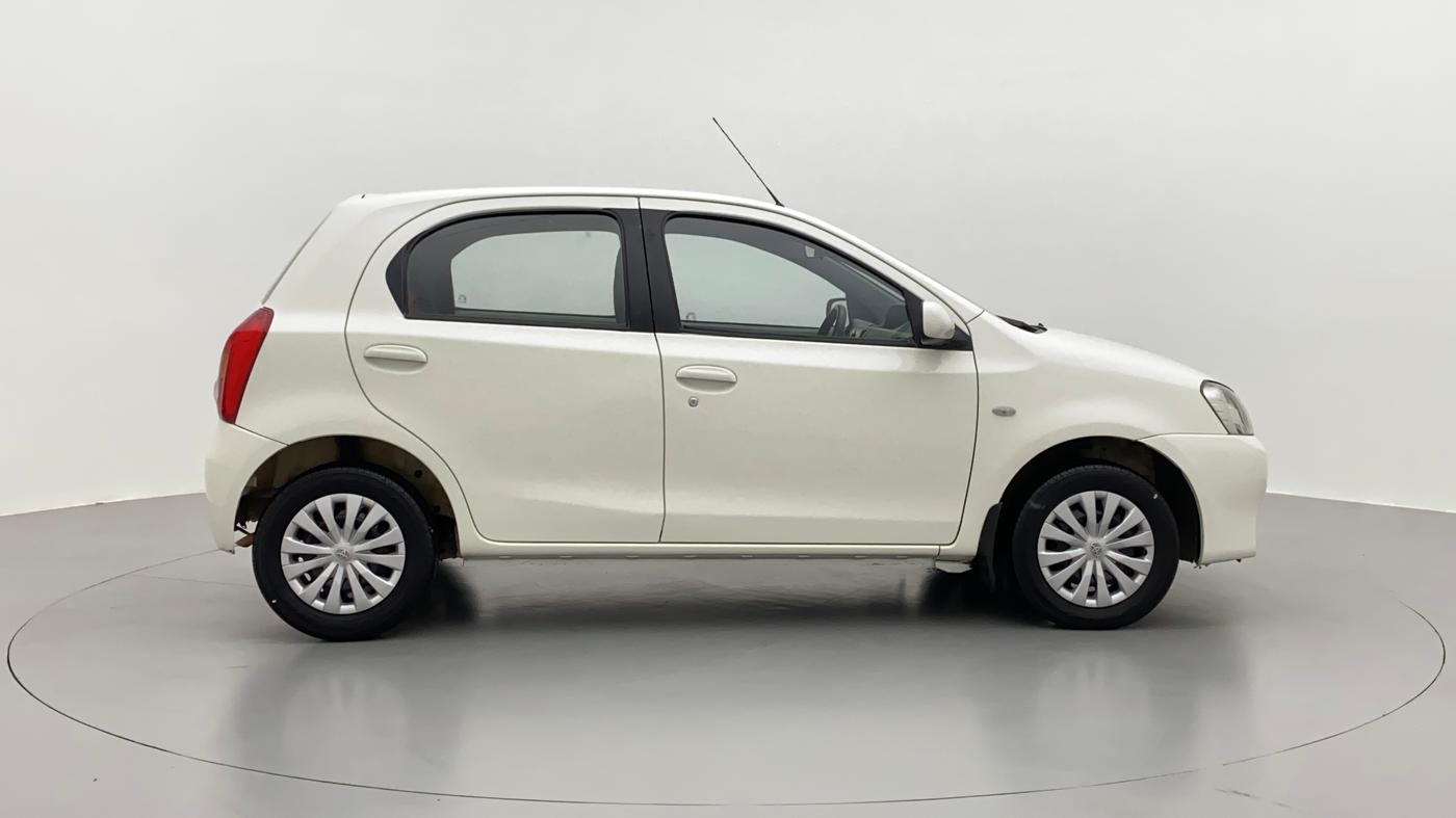 2011 Toyota Etios Liva G, Petrol, Manual, 97,269 km, Right Side View