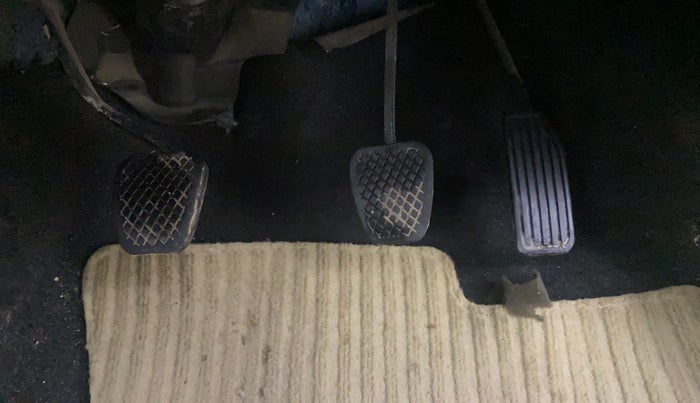 2015 Honda Mobilio 1.5L I-VTEC V, Petrol, Manual, 41,995 km, Pedals