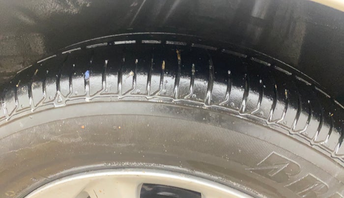 2015 Honda Mobilio 1.5L I-VTEC V, Petrol, Manual, 41,995 km, Left Rear Tyre Tread