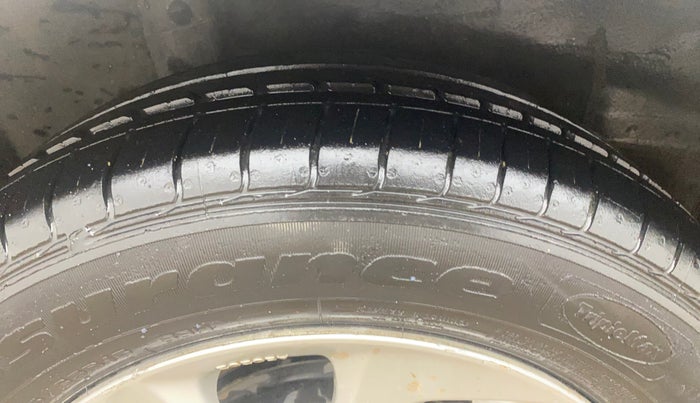 2015 Honda Mobilio 1.5L I-VTEC V, Petrol, Manual, 41,995 km, Right Rear Tyre Tread