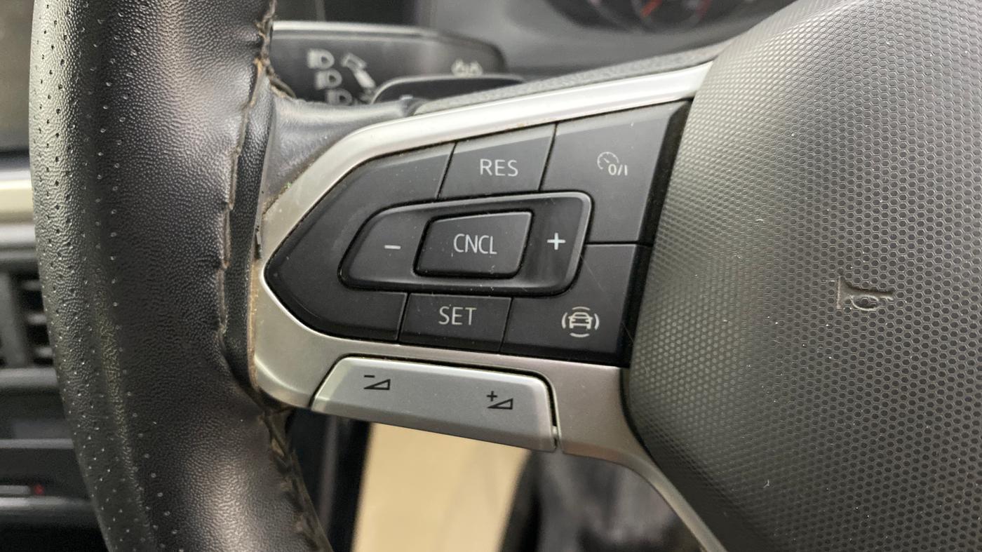 2023 Volkswagen VIRTUS HIGHLINE TSI 1.0 AT, Petrol, Automatic, 69,324 km, Adaptive Cruise Control