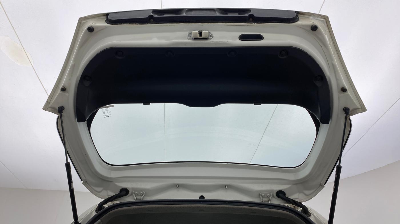 2013 Maruti Swift VXI, Petrol, Manual, 72,205 km, Boot Door Open