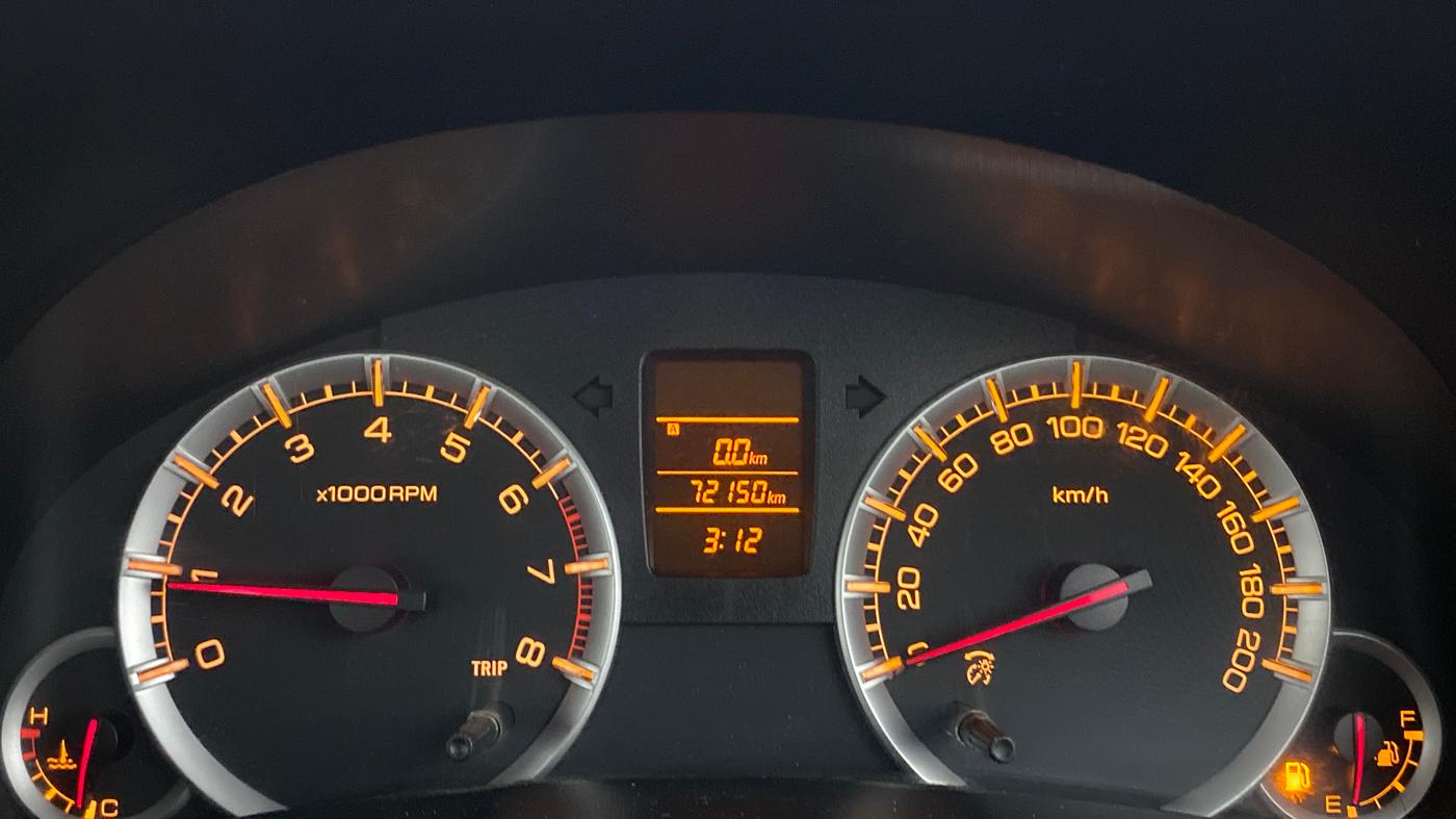 2013 Maruti Swift VXI, Petrol, Manual, 72,205 km, Odometer Image