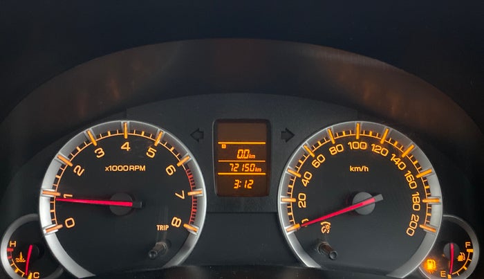 2013 Maruti Swift VXI, Petrol, Manual, 72,205 km, Odometer Image
