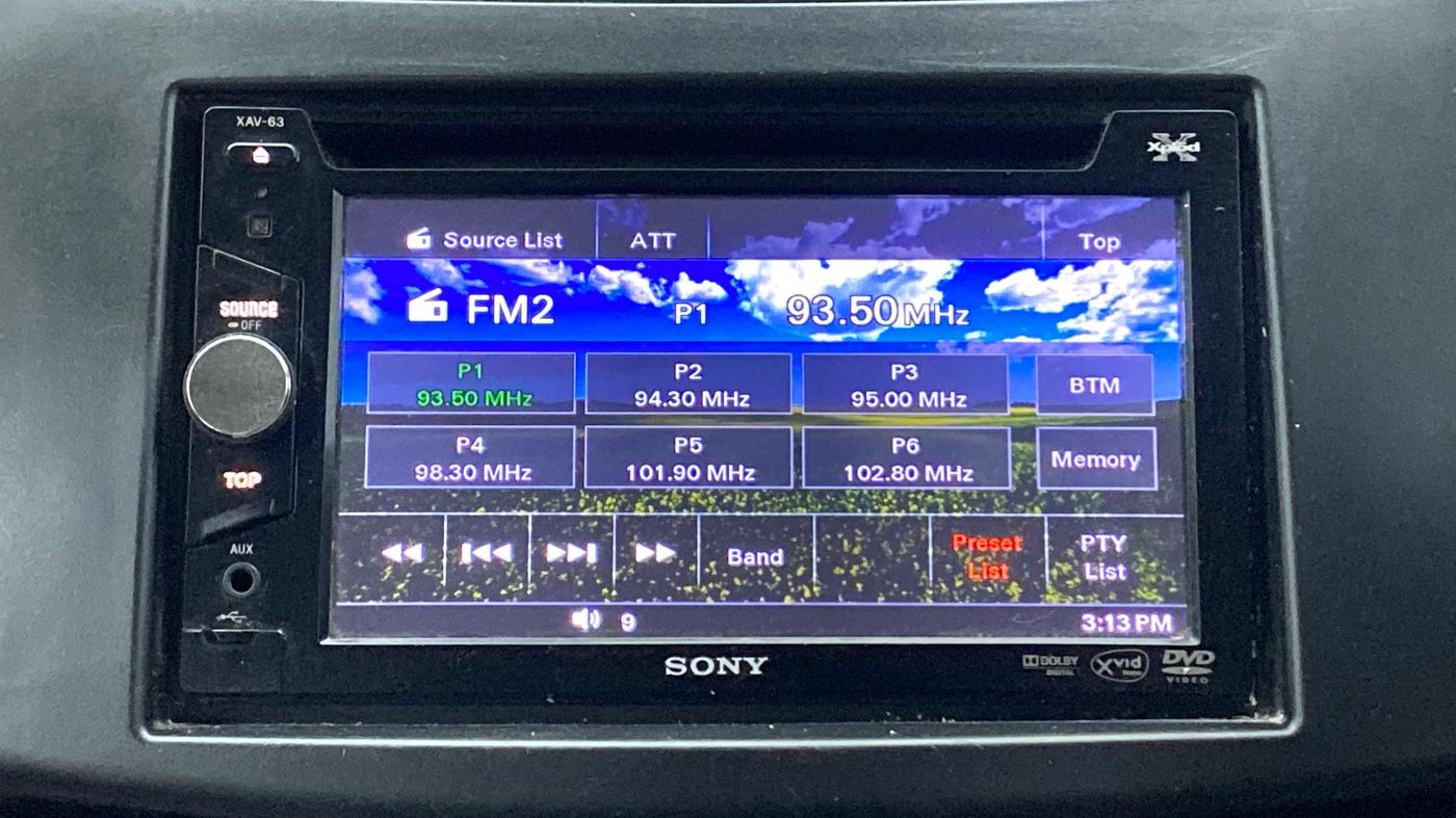 2013 Maruti Swift VXI, Petrol, Manual, 72,205 km, Infotainment System