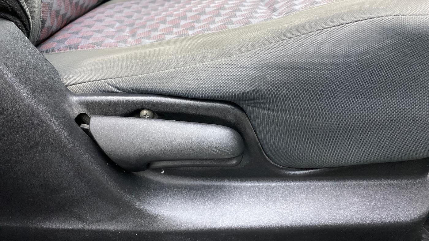 2013 Maruti Swift VXI, Petrol, Manual, 72,205 km, Driver Side Adjustment Panel