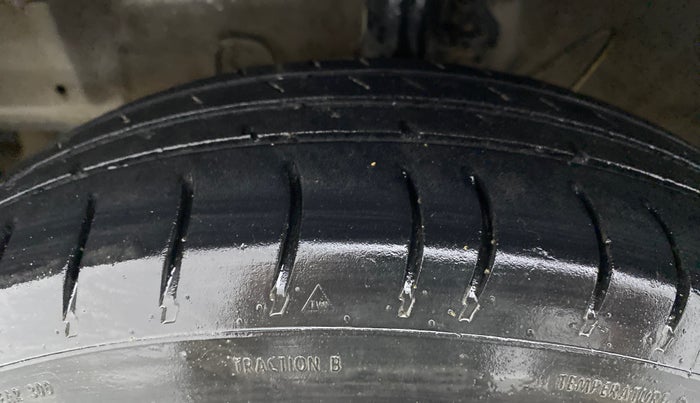 2020 Hyundai NEW SANTRO SPORTZ EXECUTIVE MT CNG, CNG, Manual, 78,314 km, Left Front Tyre Tread