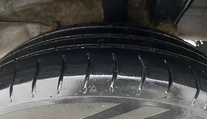 2020 Hyundai NEW SANTRO SPORTZ EXECUTIVE MT CNG, CNG, Manual, 78,314 km, Left Rear Tyre Tread
