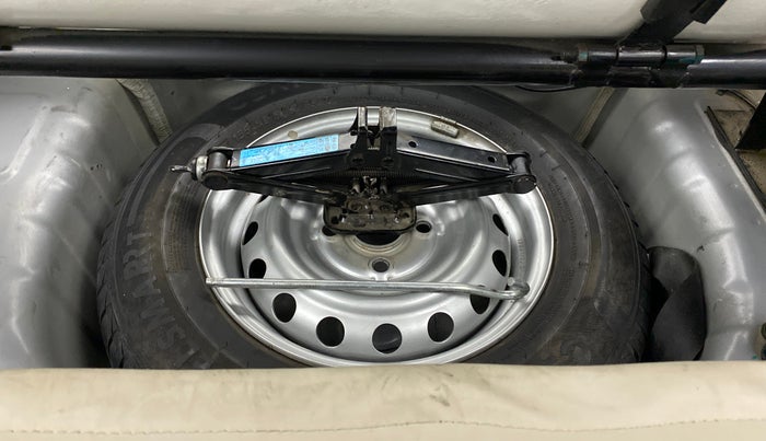 2020 Hyundai NEW SANTRO SPORTZ EXECUTIVE MT CNG, CNG, Manual, 78,314 km, Dicky (Boot door) - Tool missing