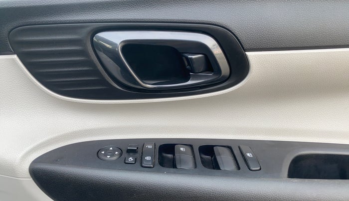 2023 Hyundai NEW I20 SPORTZ 1.2 IVT, Petrol, Automatic, 16,457 km, Driver Side Door Panels Control