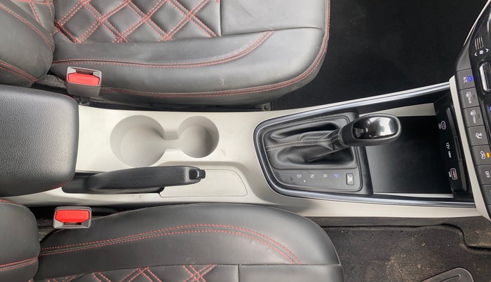 2023 Hyundai NEW I20 SPORTZ 1.2 IVT, Petrol, Automatic, 16,457 km, Gear Lever