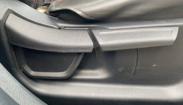 2023 Hyundai NEW I20 SPORTZ 1.2 IVT, Petrol, Automatic, 16,457 km, Driver Side Adjustment Panel