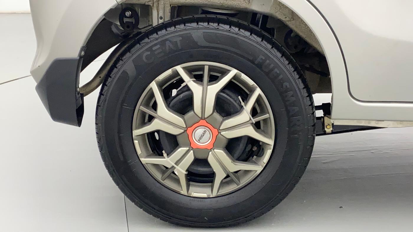 2022 Maruti Alto LXI OPT CNG, CNG, Manual, 3,212 km, Right Rear Wheel