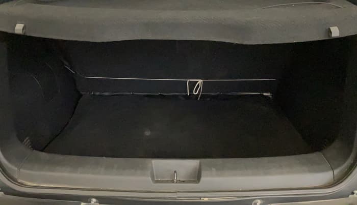 2022 Nissan MAGNITE XE, Petrol, Manual, 37,327 km, Boot Inside