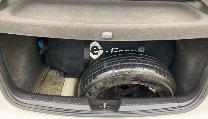 2012 Volkswagen Polo COMFORTLINE 1.2L PETROL, CNG, Manual, 38,225 km, Boot Inside