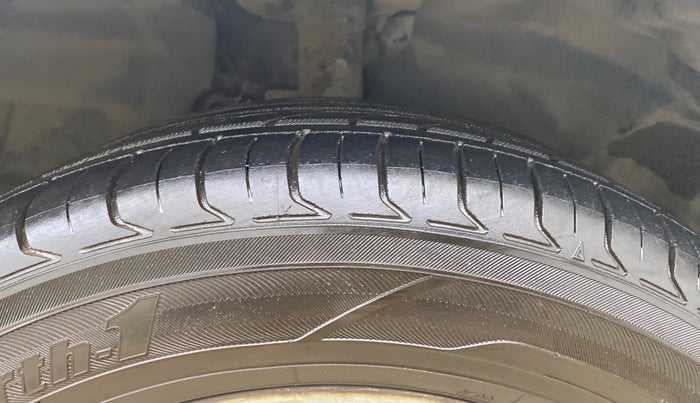 2018 Ford Ecosport TITANIUM 1.5L PETROL, Petrol, Manual, 43,799 km, Right Front Tyre Tread