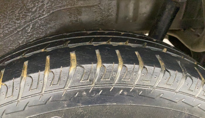 2015 Maruti Wagon R 1.0 LXI, Petrol, Manual, 48,758 km, Left Rear Tyre Tread