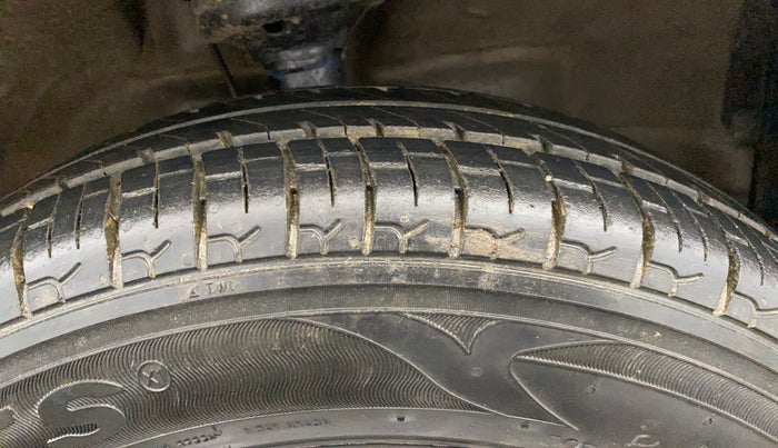 2015 Maruti Wagon R 1.0 LXI, Petrol, Manual, 48,758 km, Right Front Tyre Tread