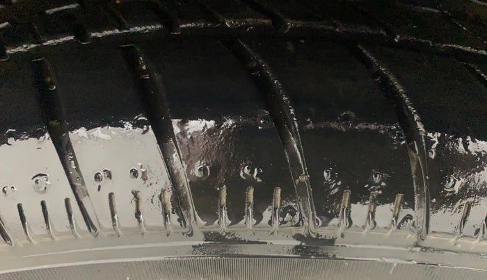 2013 Chevrolet Beat PS PETROL, Petrol, Manual, 53,420 km, Right Front Tyre Tread