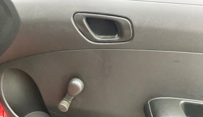 2013 Chevrolet Beat PS PETROL, Petrol, Manual, 53,420 km, Driver Side Door Panels Control