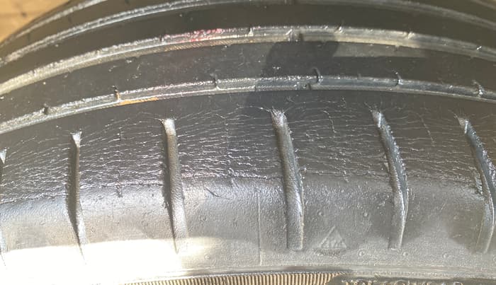 2017 Maruti Baleno ALPHA PETROL 1.2, Petrol, Manual, 40,372 km, Left Front Tyre Tread