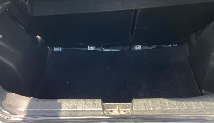 2017 Maruti Baleno ALPHA PETROL 1.2, Petrol, Manual, 40,372 km, Boot Inside