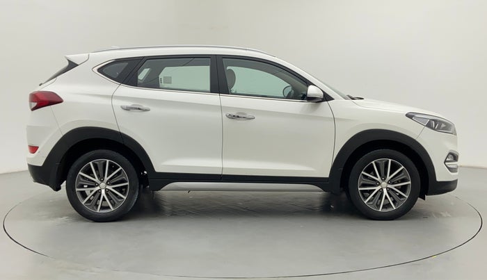 2018 Hyundai Tucson 2WD AT GL DIESEL, Diesel, Automatic, 30,136 km, Right Side