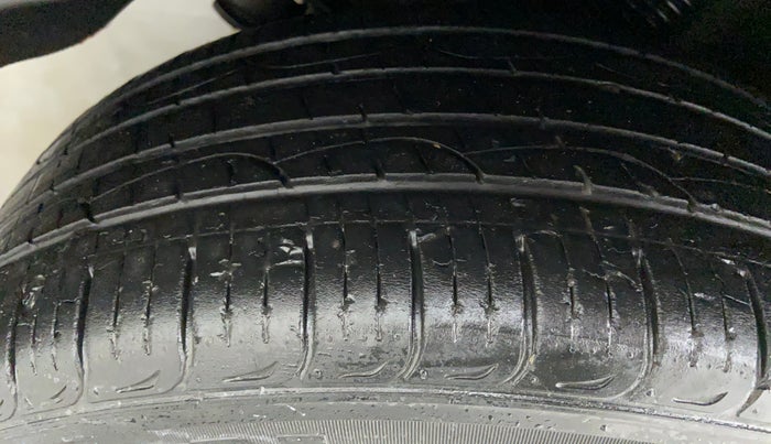 2018 Hyundai Tucson 2WD AT GL DIESEL, Diesel, Automatic, 30,136 km, Right Rear Tyre Tread