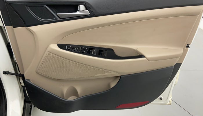 2018 Hyundai Tucson 2WD AT GL DIESEL, Diesel, Automatic, 30,136 km, Driver Side Door Panels Control