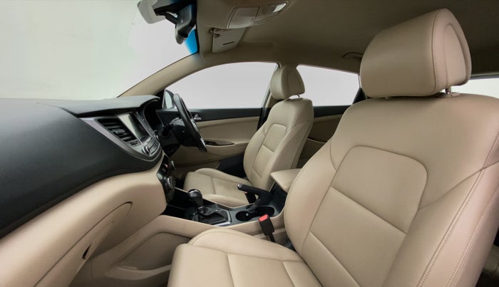 2018 Hyundai Tucson 2WD AT GL DIESEL, Diesel, Automatic, 30,136 km, Right Side Front Door Cabin