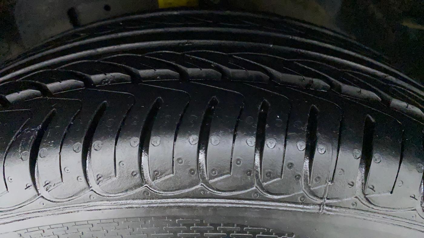 2020 Ford Ecosport 1.5 TITANIUM PLUS TI VCT AT, Petrol, Automatic, 19,451 km, Right Rear Tyre Tread