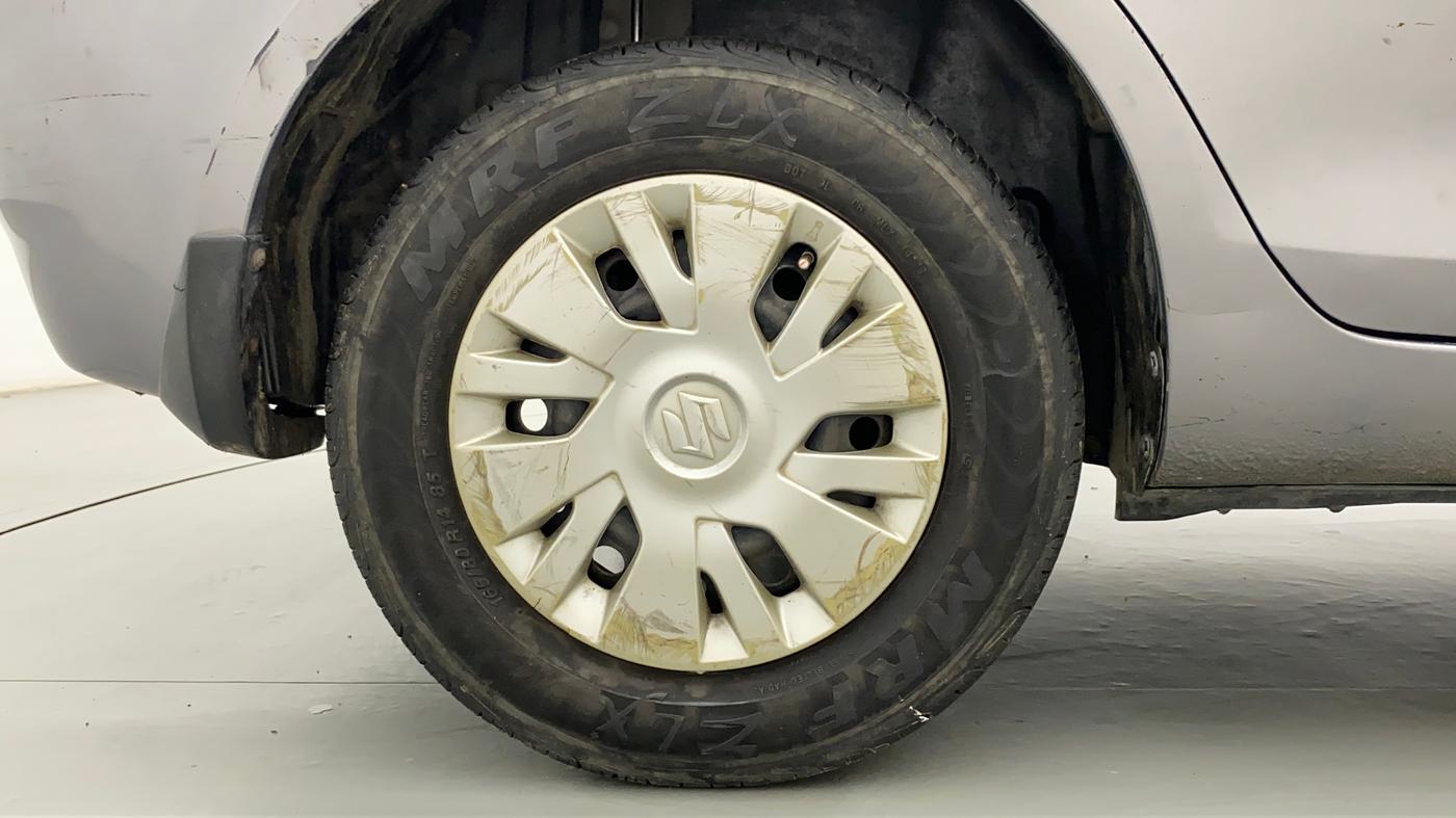 2013 Maruti Swift Dzire VXI, Petrol, Manual, 85,658 km, Right Rear Wheel
