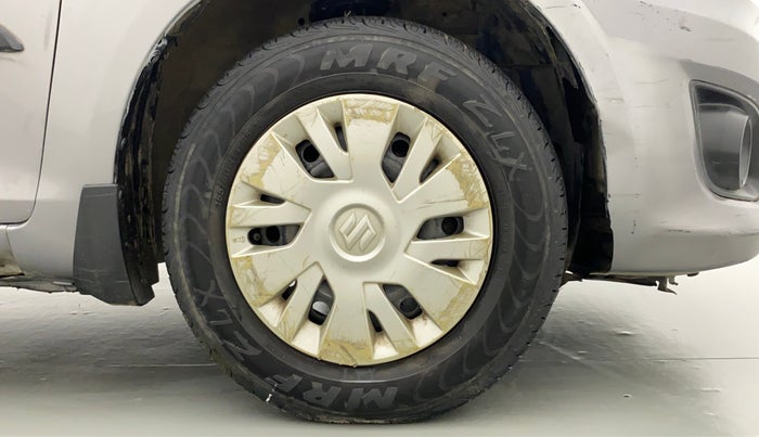2013 Maruti Swift Dzire VXI, Petrol, Manual, 85,658 km, Right Front Wheel