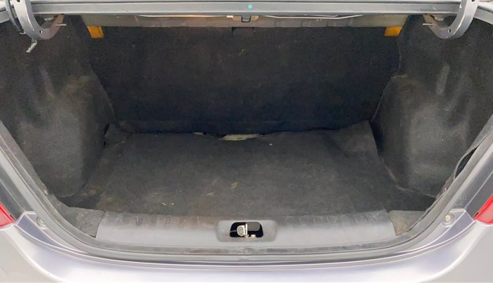 2013 Maruti Swift Dzire VXI, Petrol, Manual, 85,658 km, Boot Inside