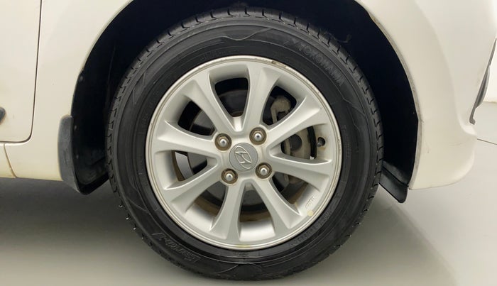 2015 Hyundai Grand i10 ASTA AT 1.2 KAPPA VTVT, Petrol, Automatic, 56,235 km, Right Front Wheel