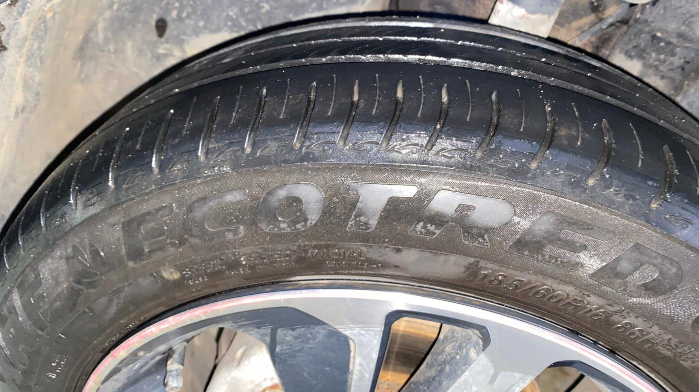 2024 Tata ALTROZ XZ PLUS SUNROOF CNG, CNG, Manual, 20,242 km, Left Front Tyre Tread