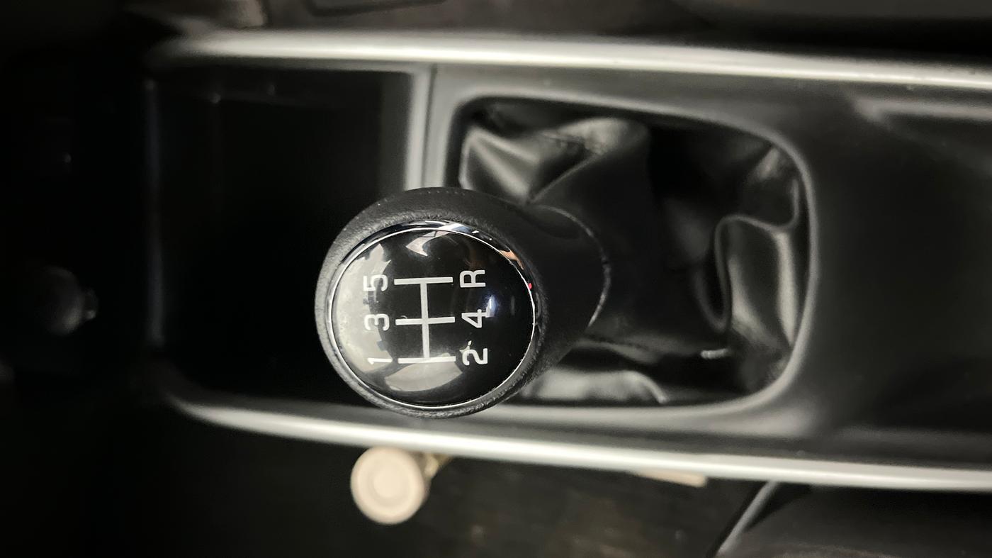 2017 Maruti Baleno DELTA PETROL 1.2, Petrol, Manual, 28,783 km, Gear Lever