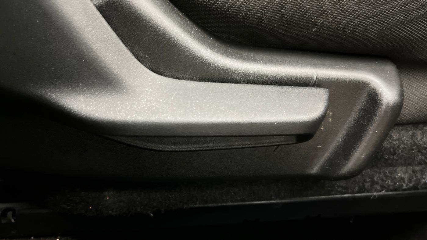 2017 Maruti Baleno DELTA PETROL 1.2, Petrol, Manual, 28,783 km, Driver Side Adjustment Panel