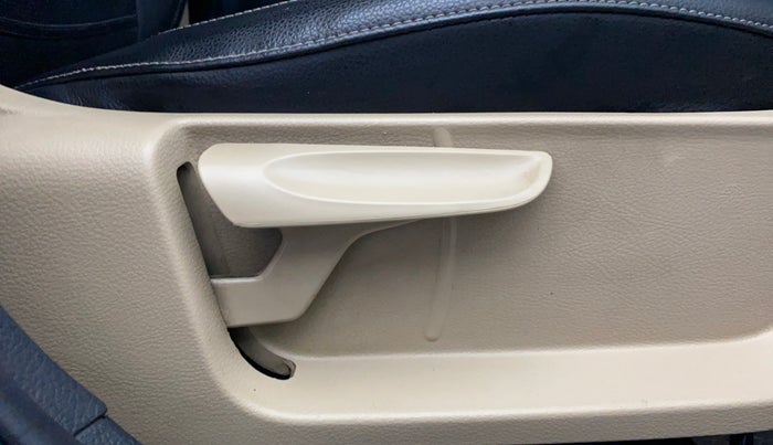 2018 Volkswagen Ameo HIGHLINE PLUS 1.0L 16 ALLOY, Petrol, Manual, 1,14,764 km, Driver Side Adjustment Panel